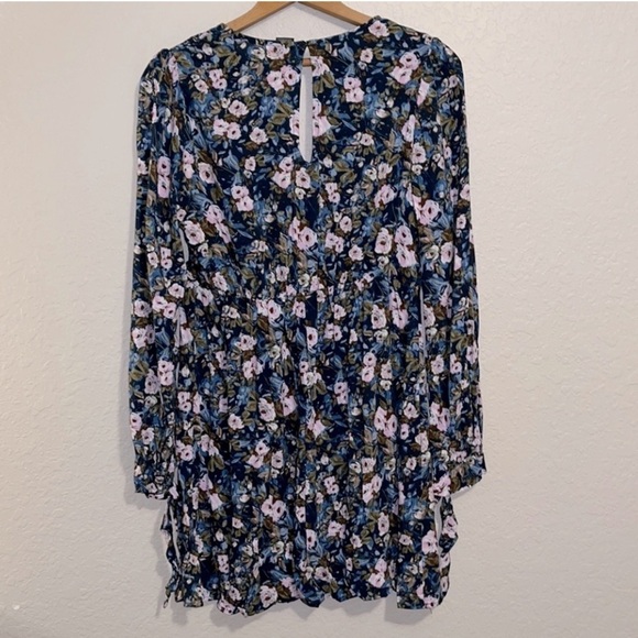 NWT Women’s Navy Floral Print Long Sleeve Tiered Babydoll Dress - Wild Fable M - Picture 4 of 7